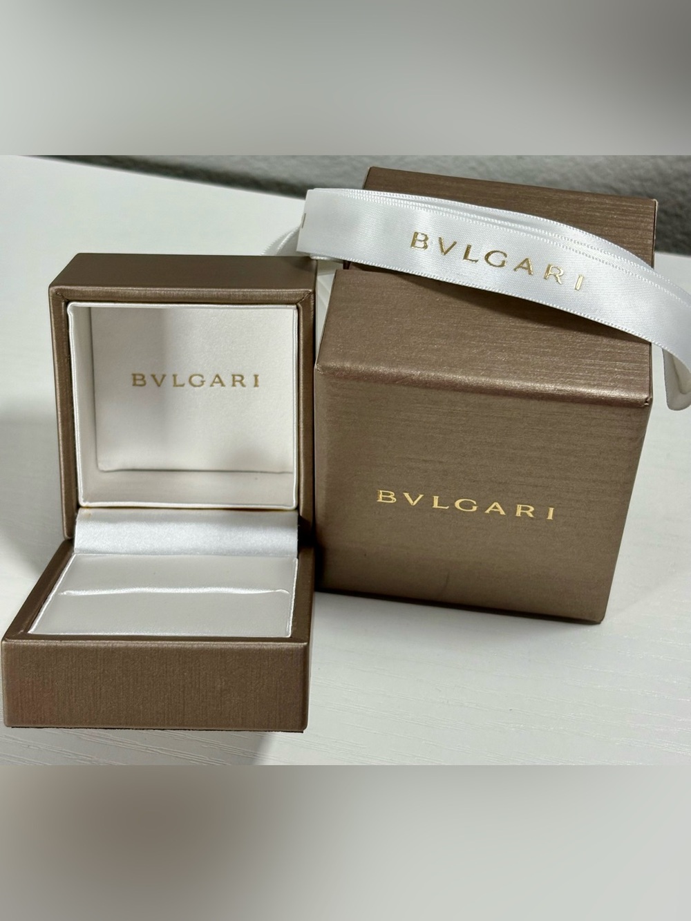 Bvlgari * Empty * Ring Box w/Satin ribbon and case